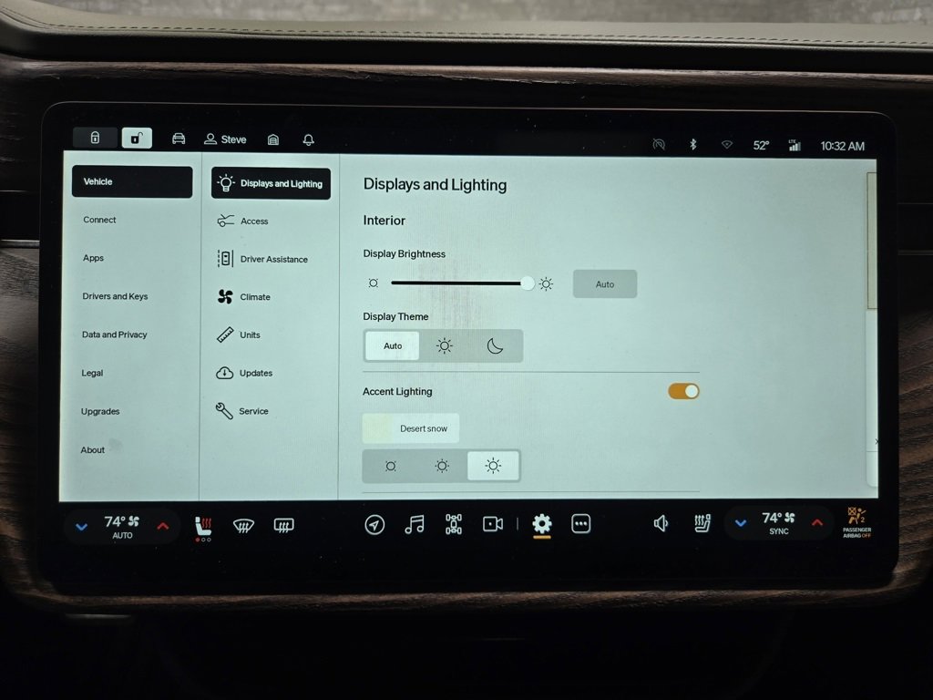 Used 2022 Rivian R1T Adventure image 23