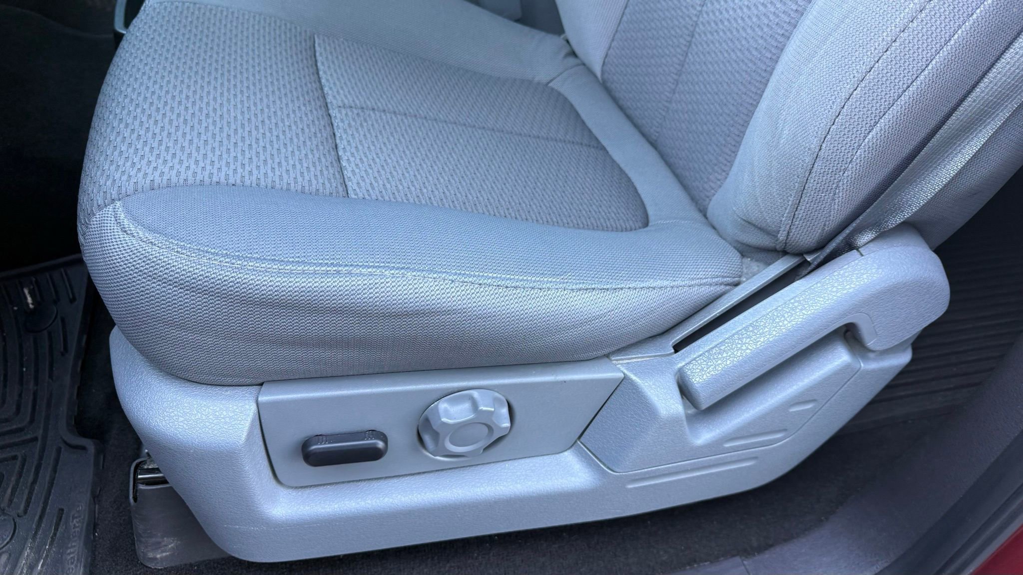 Used 2013 Ford F150 XLT w/ Luxury Equipment Group image 27