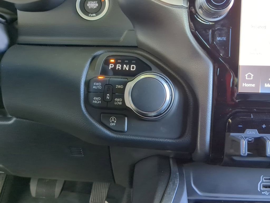 New 2026 RAM 1500 Big Horn AWD/4WD image 9