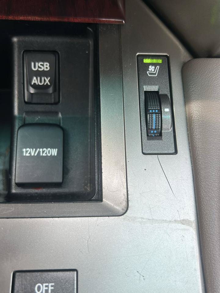 Used 2012 Lexus GX 460 Premium AWD/4WD image 30