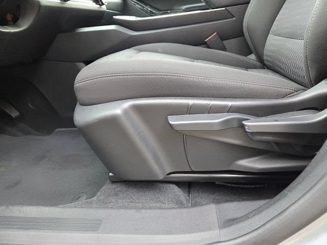 Certified 2025 Chevrolet Equinox LT FWD image 26