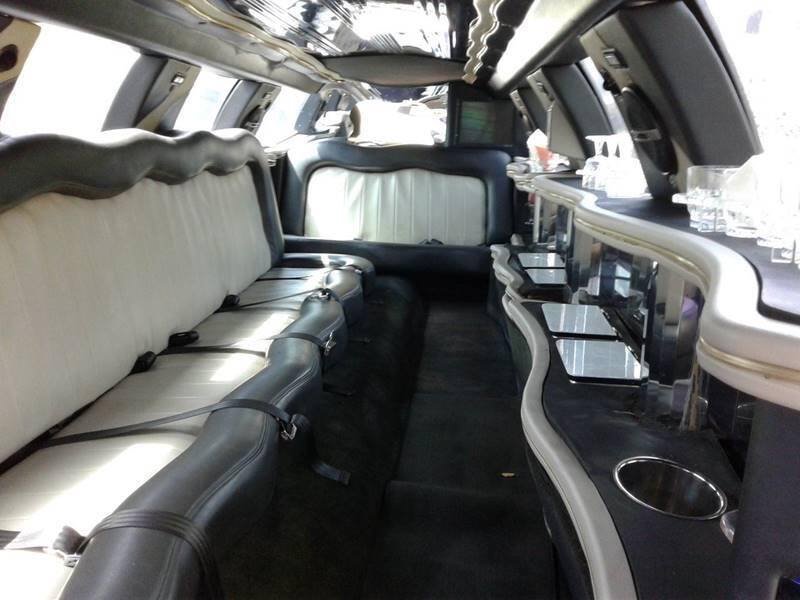 Used 2006 Lincoln Town Car Signature RWD image 17