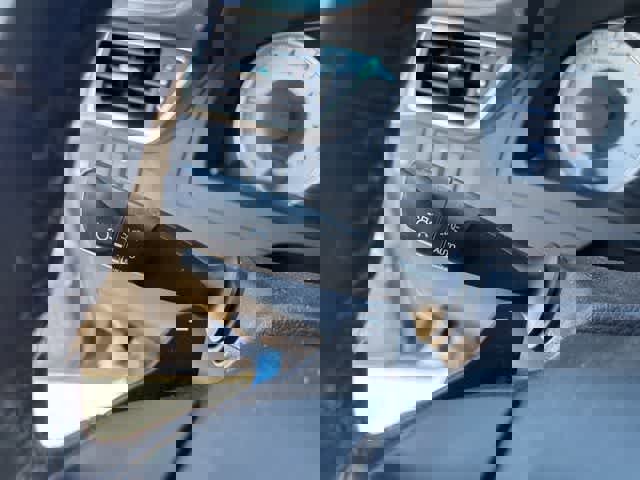 Used 2016 Toyota Camry SE image 15