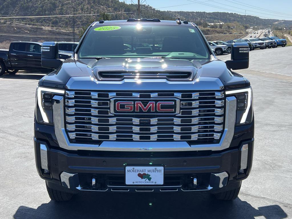 New 2025 GMC Sierra 3500 Denali image 2