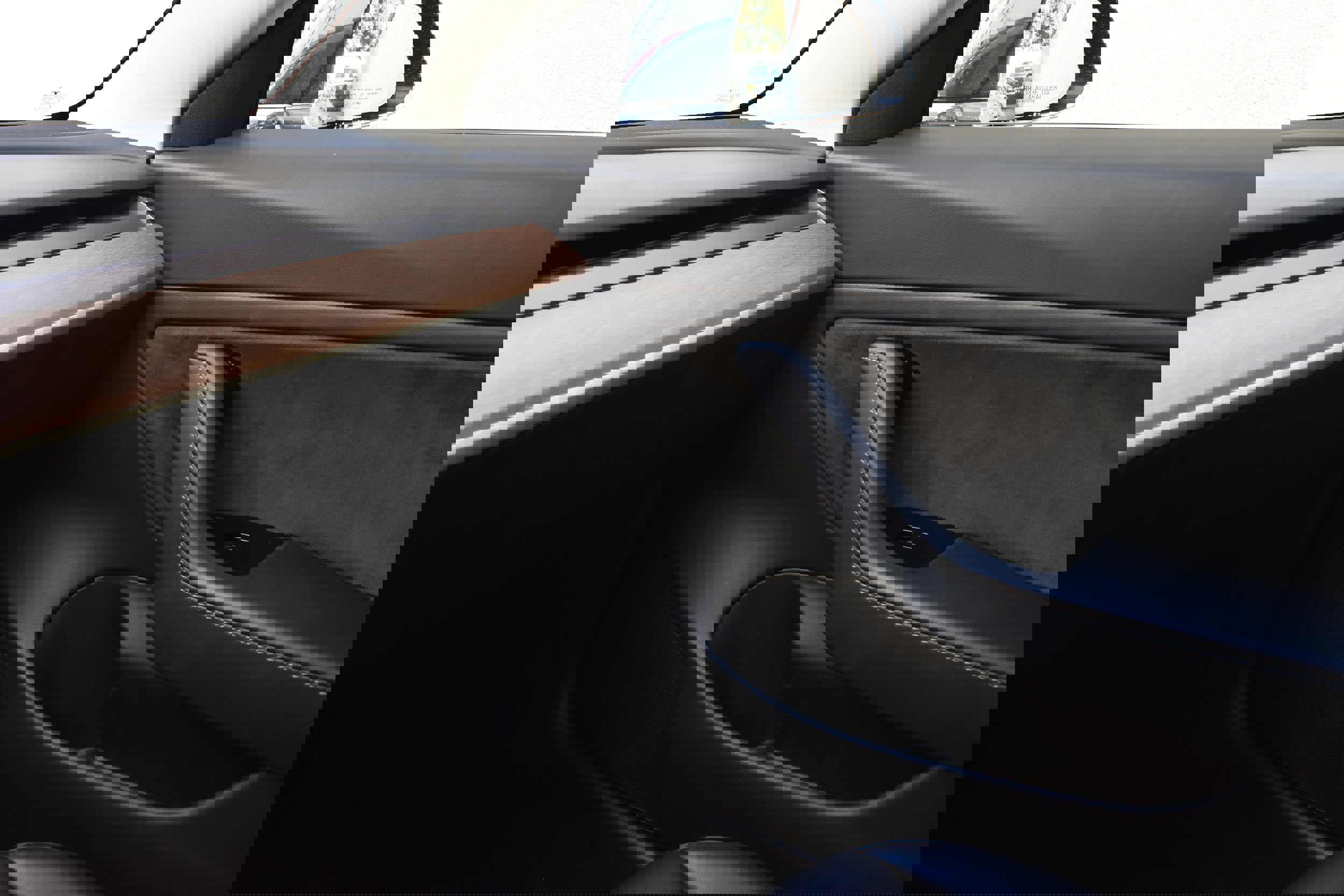 Used 2018 Tesla Model 3 Long Range image 36