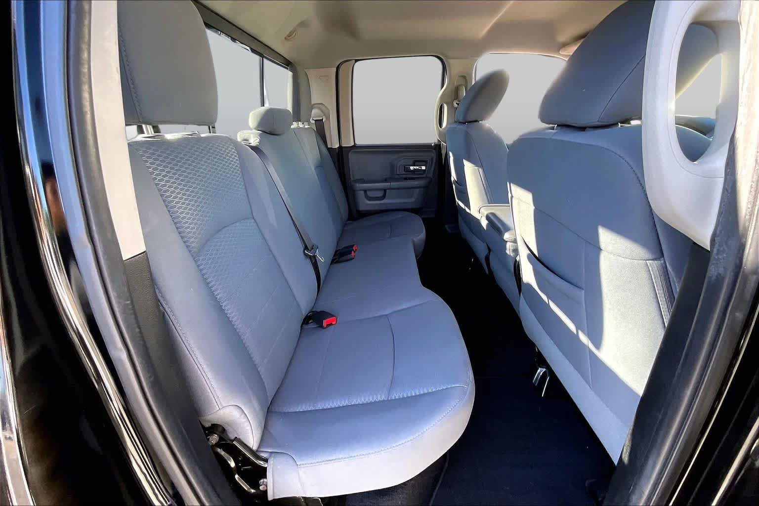 Used 2014 RAM 1500 Classic SLT RWD image 18