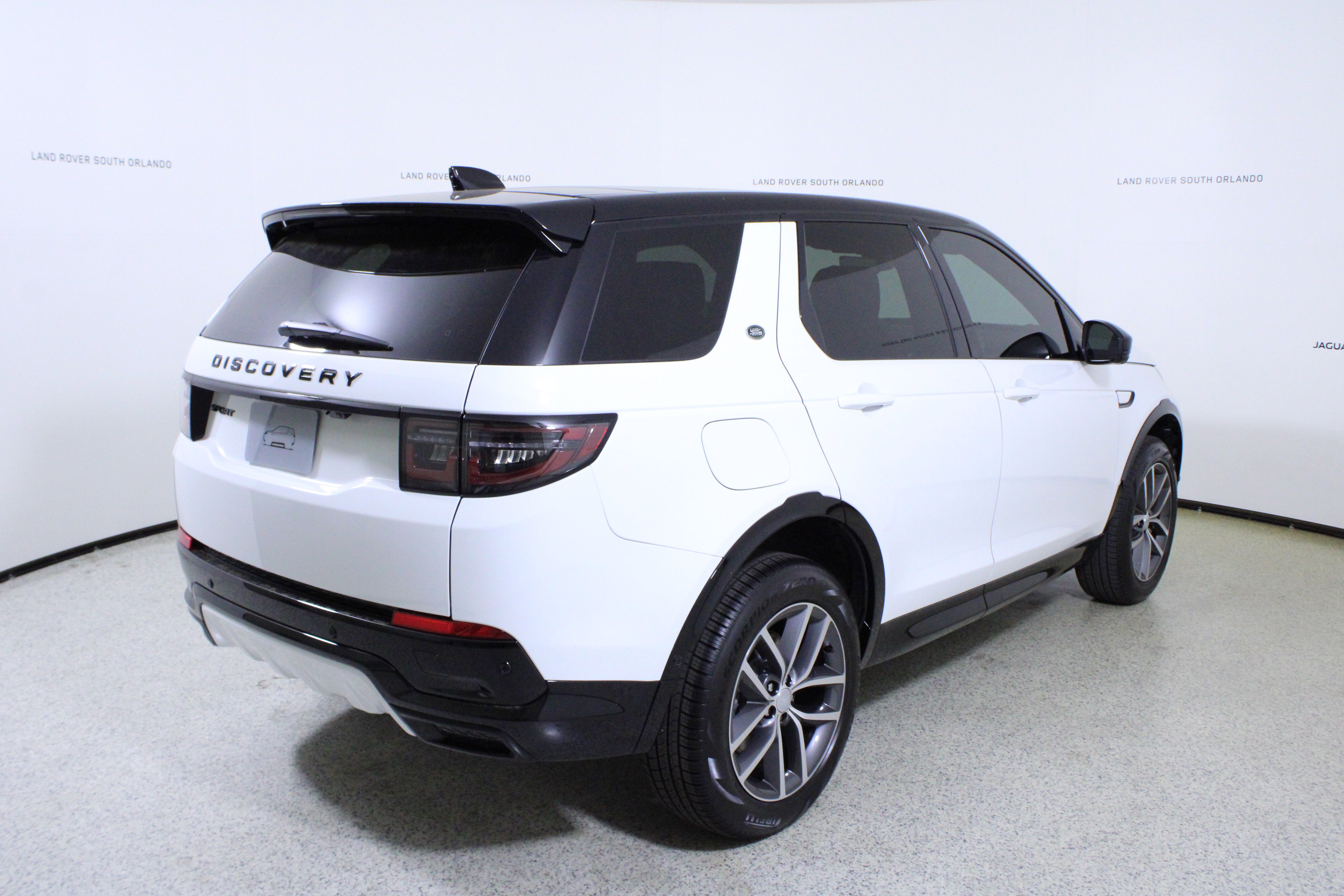 New 2026 Land Rover Discovery Sport Landmark AWD/4WD image 7