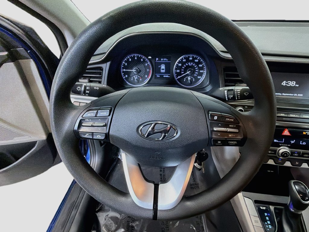 Used 2020 Hyundai Elantra SE FWD image 13