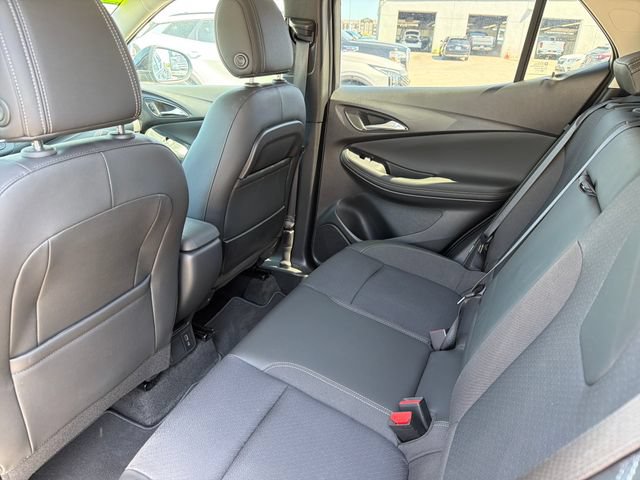 Used 2023 Buick Encore GX Select w/ Sport Touring Package FWD image 21