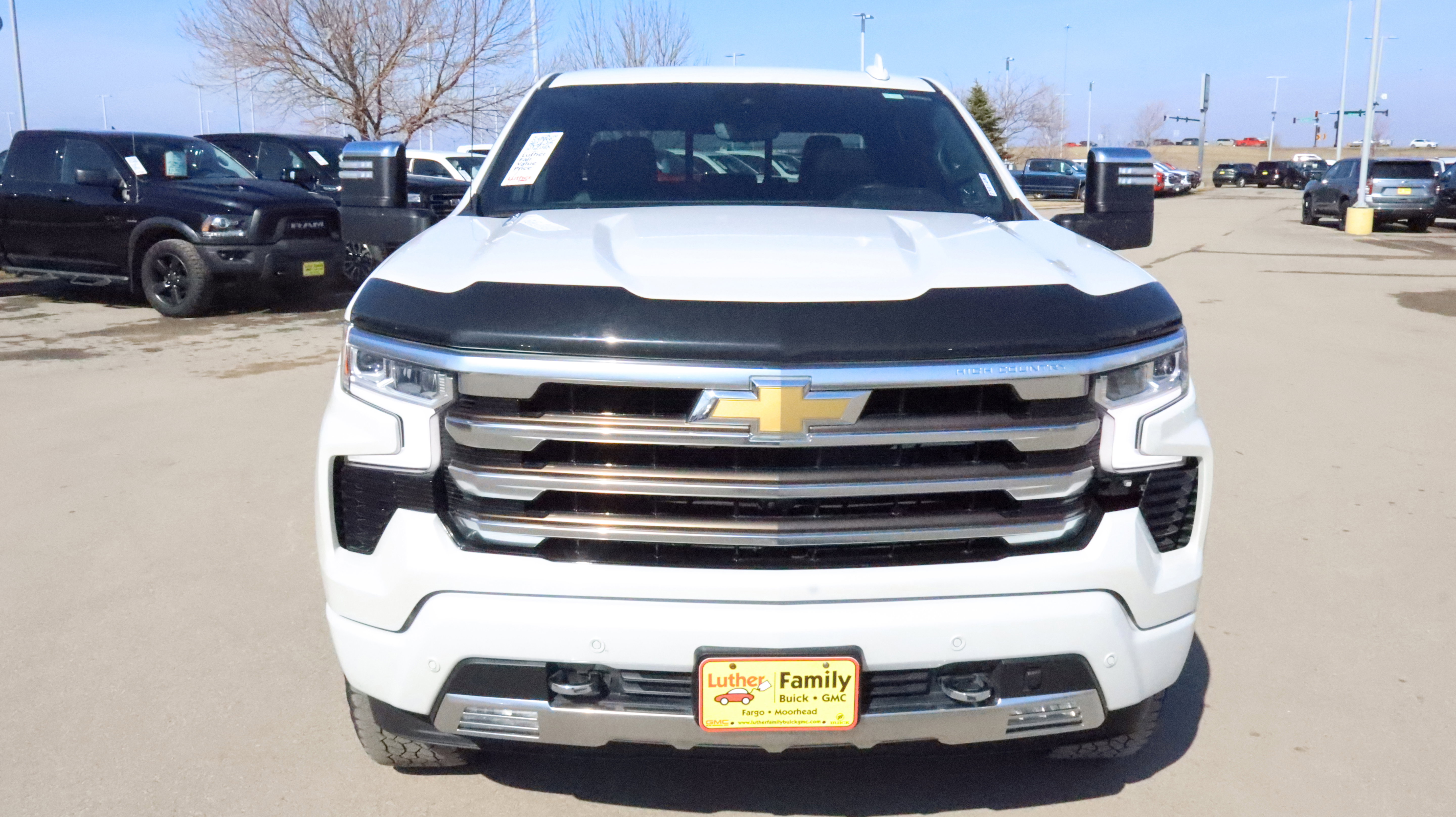 Used 2022 Chevrolet Silverado 1500 High Country w/ Technology Package AWD/4WD video 2