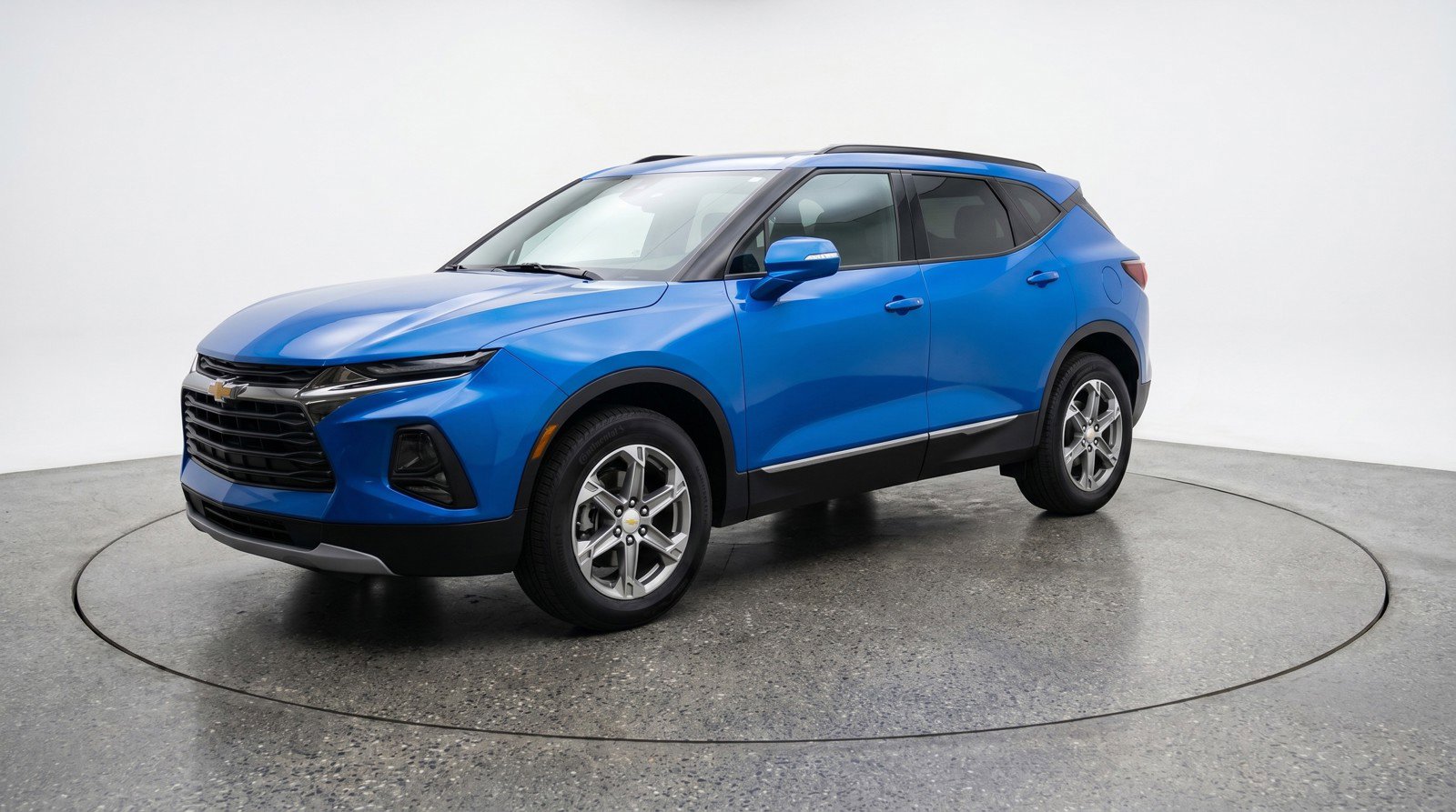 Used 2025 Chevrolet Blazer LT FWD image 3