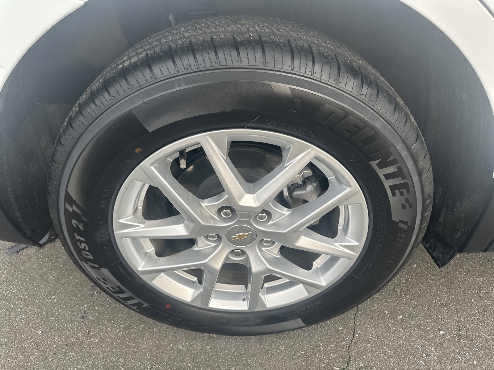 Used 2024 Chevrolet Equinox LT image 33