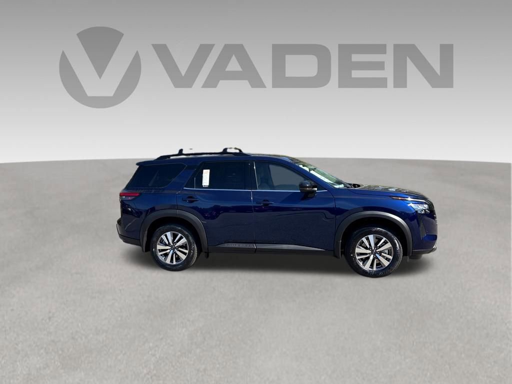 New 2026 Nissan Pathfinder SV w/ Cargo Package FWD image 4