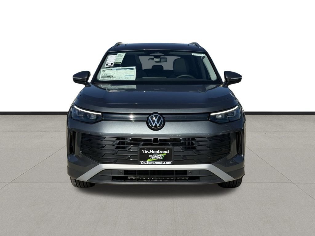 New 2026 Volkswagen Tiguan SE image 2