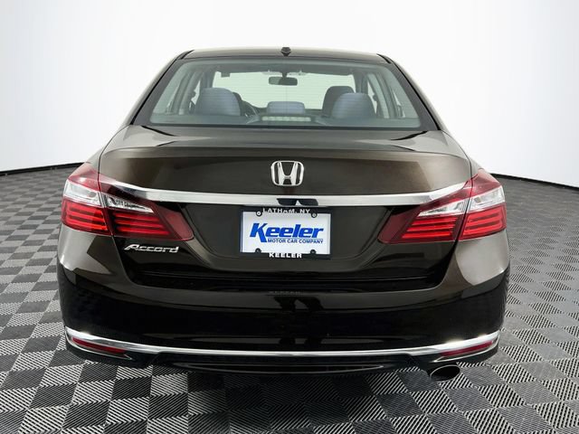 Used 2016 Honda Accord EX image 5