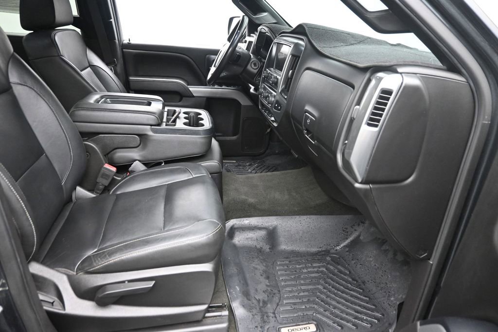 Used 2018 Chevrolet Silverado 1500 LT w/ All Star Edition AWD/4WD image 7