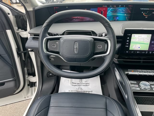 Used 2025 Lincoln Nautilus Reserve AWD/4WD image 42
