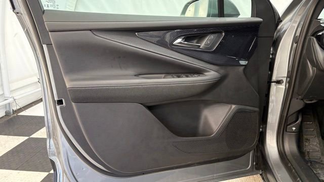 New 2026 Chevrolet Blazer EV LT image 13