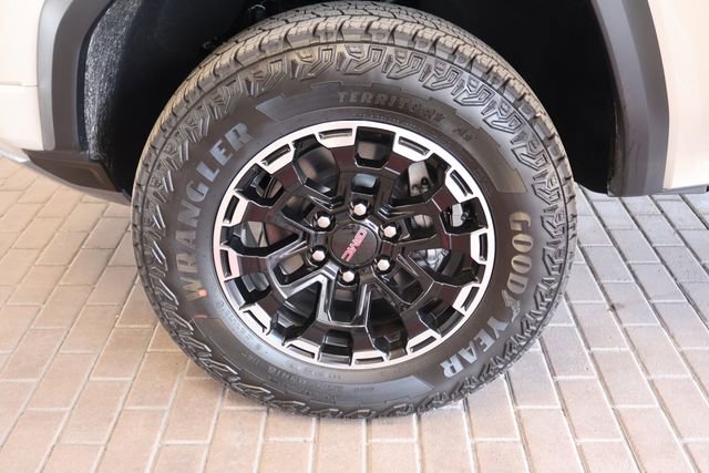 New 2026 GMC Canyon AT4 AWD/4WD image 11
