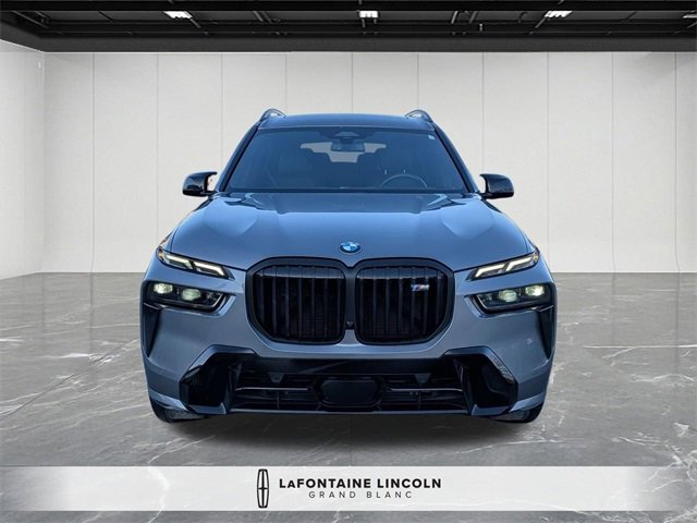Used 2025 BMW X7 M60i w/ Climate Comfort Package image 8