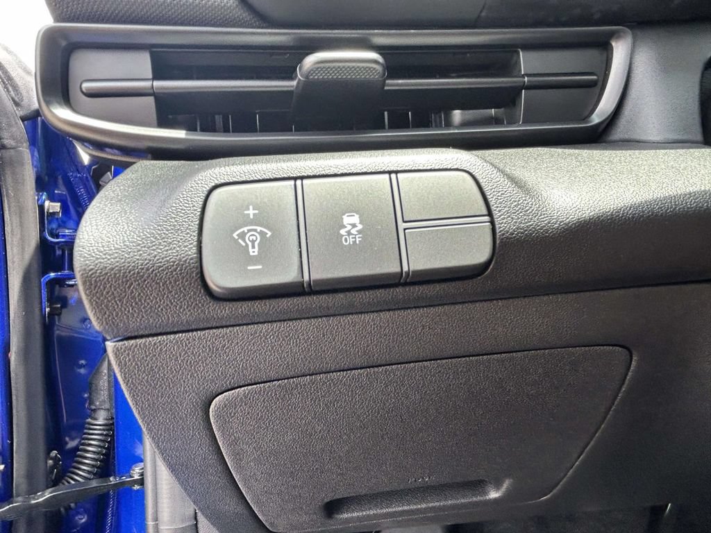 Certified 2025 Hyundai Elantra Sport FWD image 20
