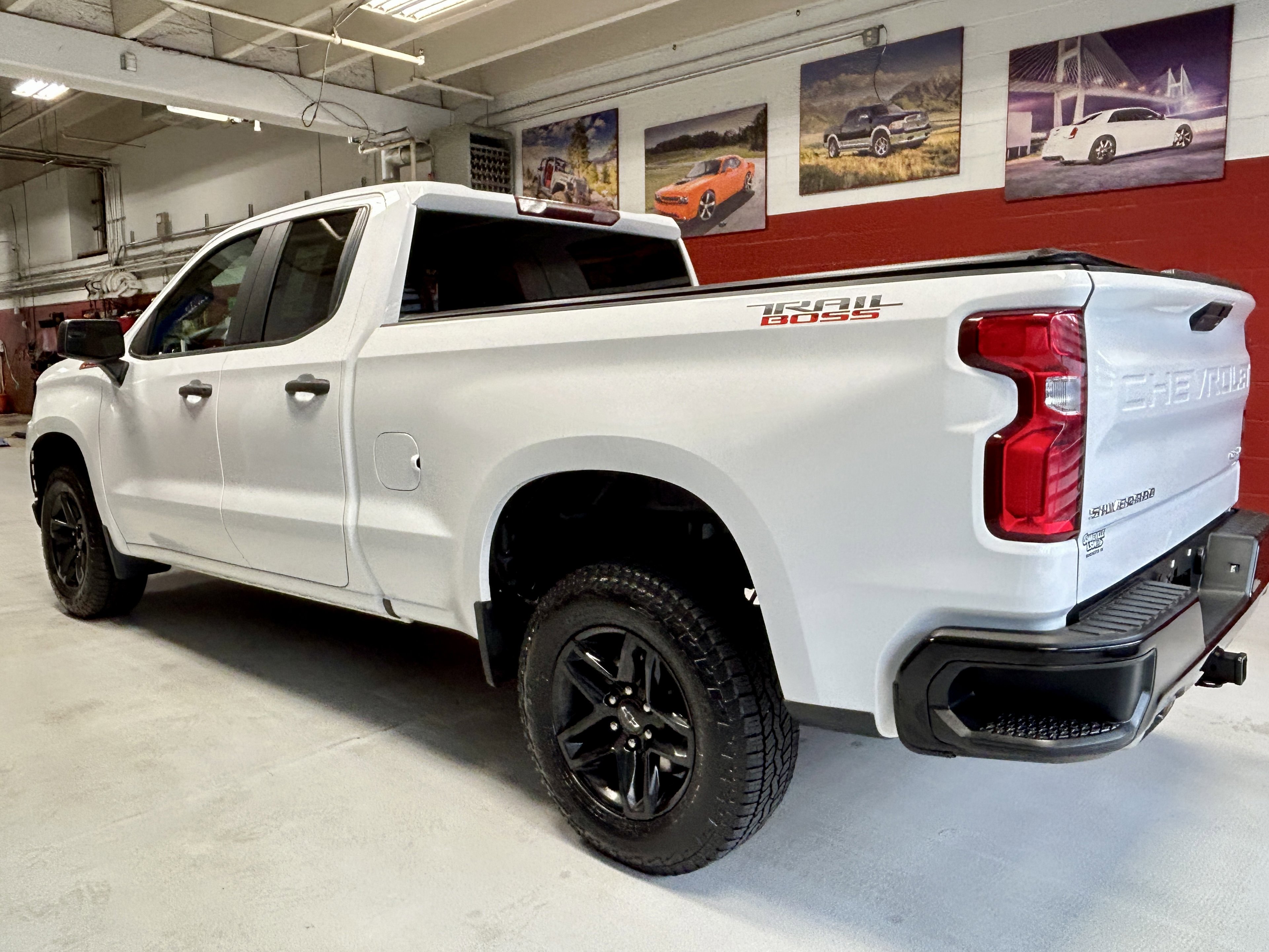 Used 2019 Chevrolet Silverado 1500 Custom Trail Boss w/ Custom Convenience Package AWD/4WD image 5