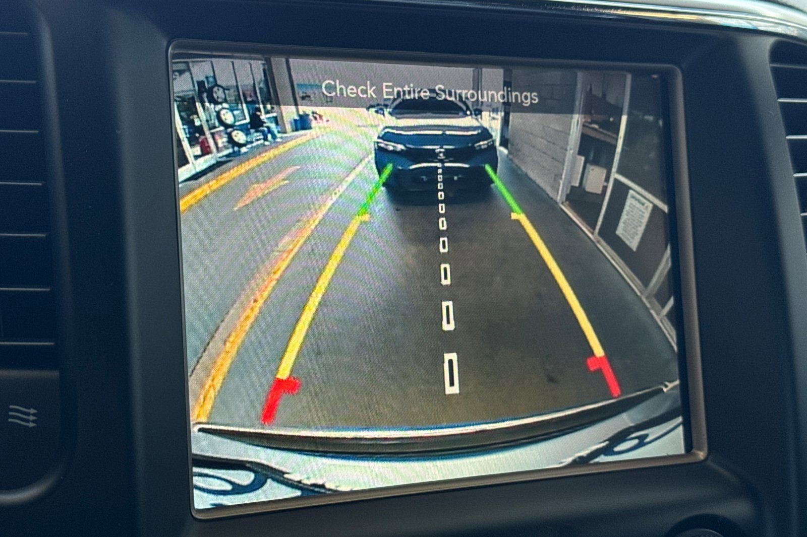 Used 2016 Jeep Grand Cherokee Limited RWD image 19