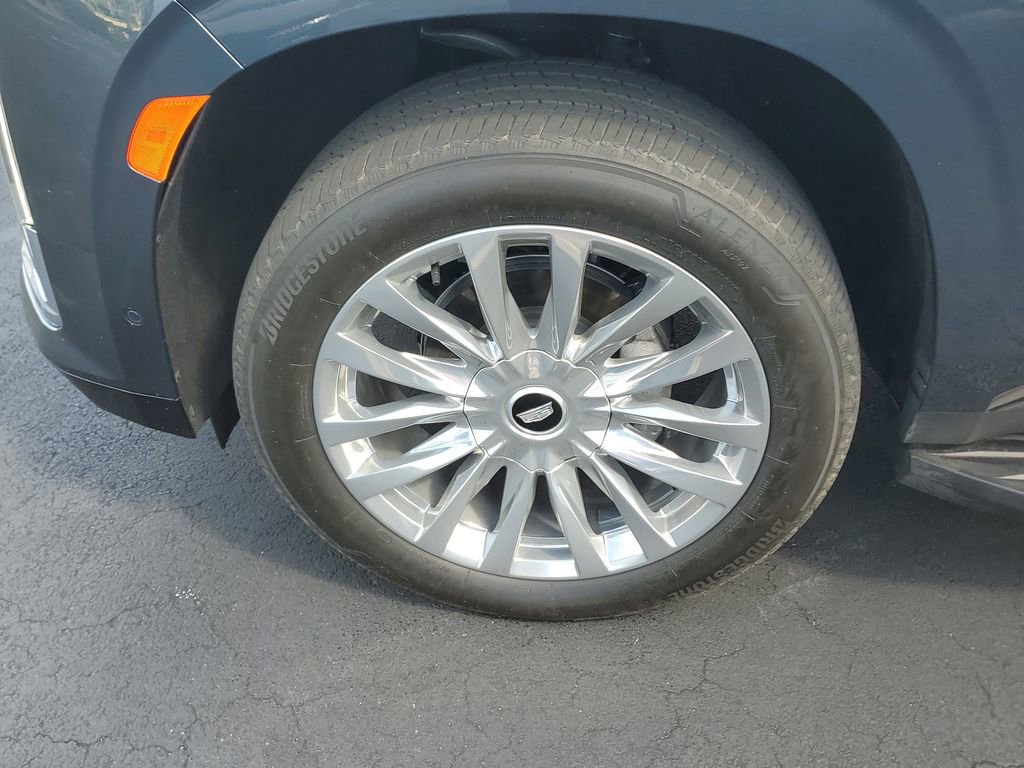 Used 2021 Cadillac Escalade ESV Premium Luxury image 11