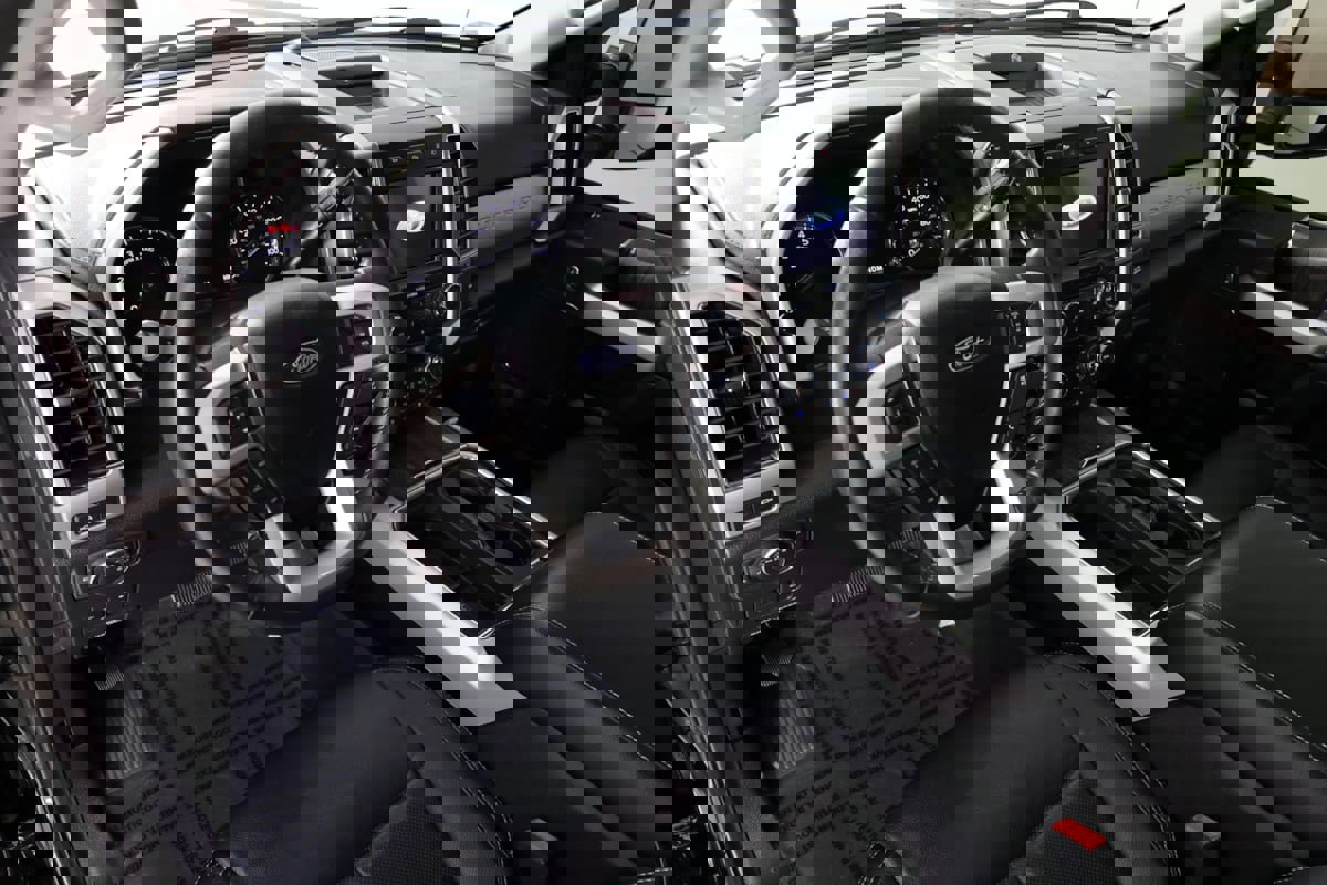 Used 2020 Ford F450 Lariat w/ Lariat Ultimate Package image 50