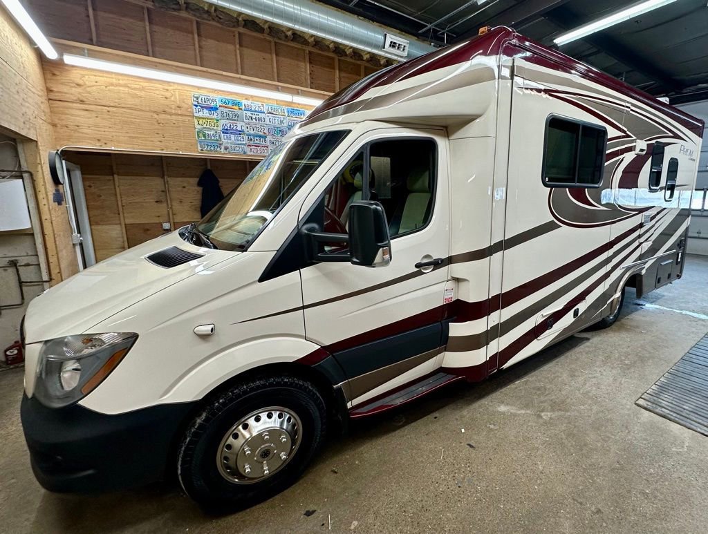 Used 2015 Mercedes-Benz Sprinter 3500 image 1