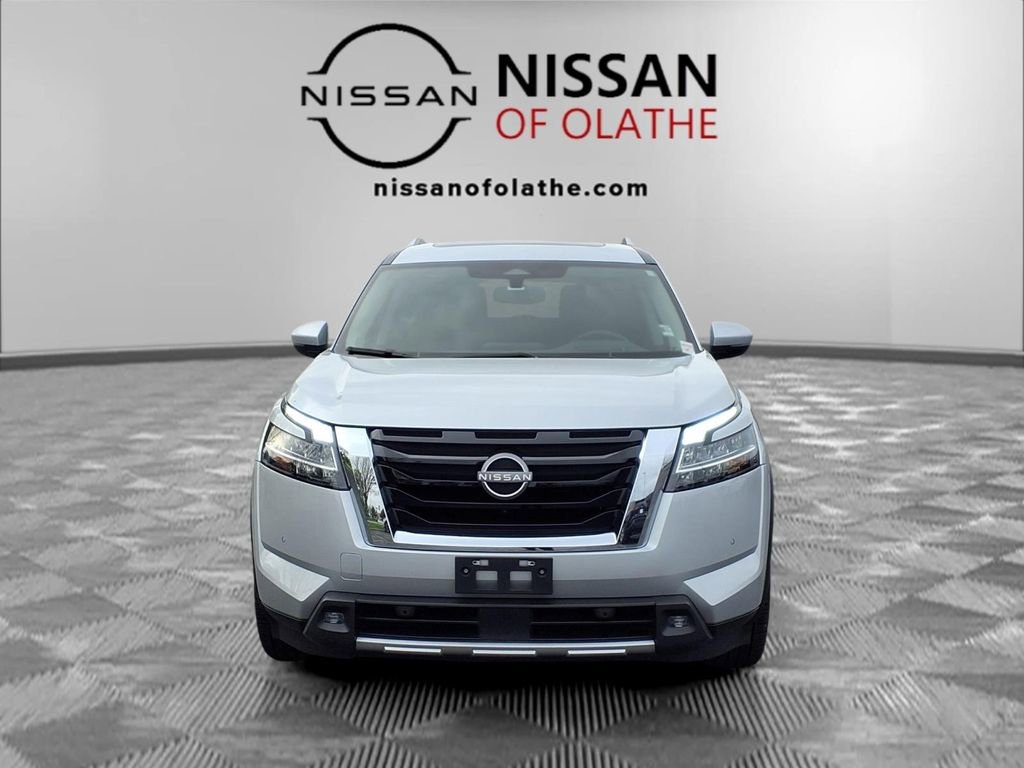 Certified 2022 Nissan Pathfinder Platinum w/ Cargo Package image 30