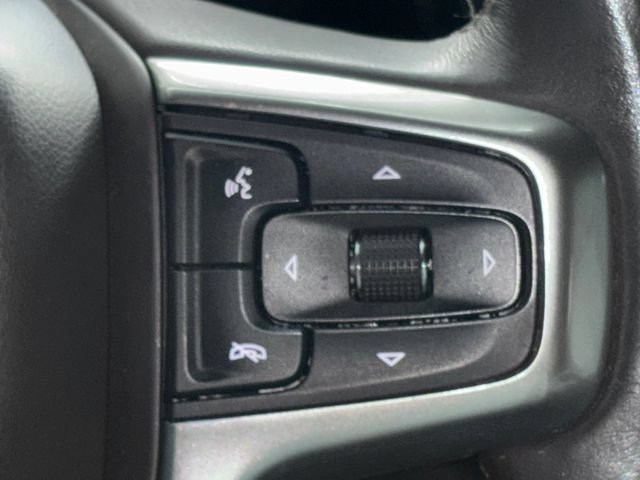 Used 2020 GMC Sierra 1500 SLT RWD image 15