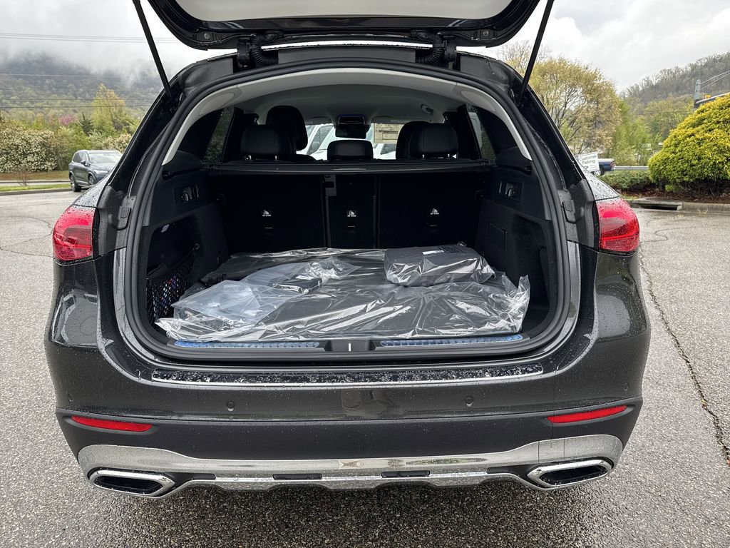 New 2025 Mercedes-Benz GLC 350e 4MATIC image 11