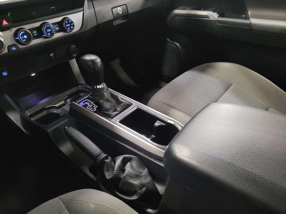 Used 2016 Toyota Tacoma SR5 AWD/4WD image 26