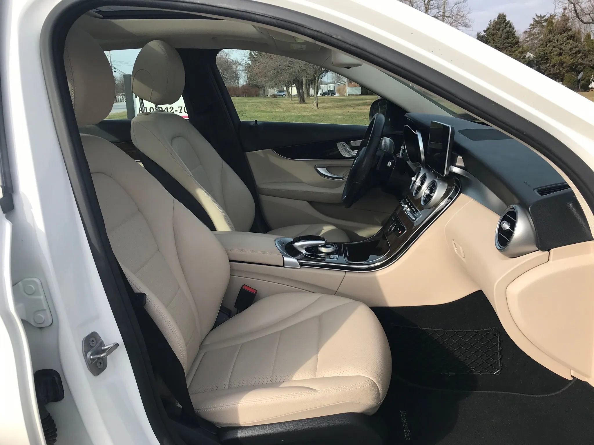 Used 2017 Mercedes-Benz C 300 4MATIC Sedan image 44