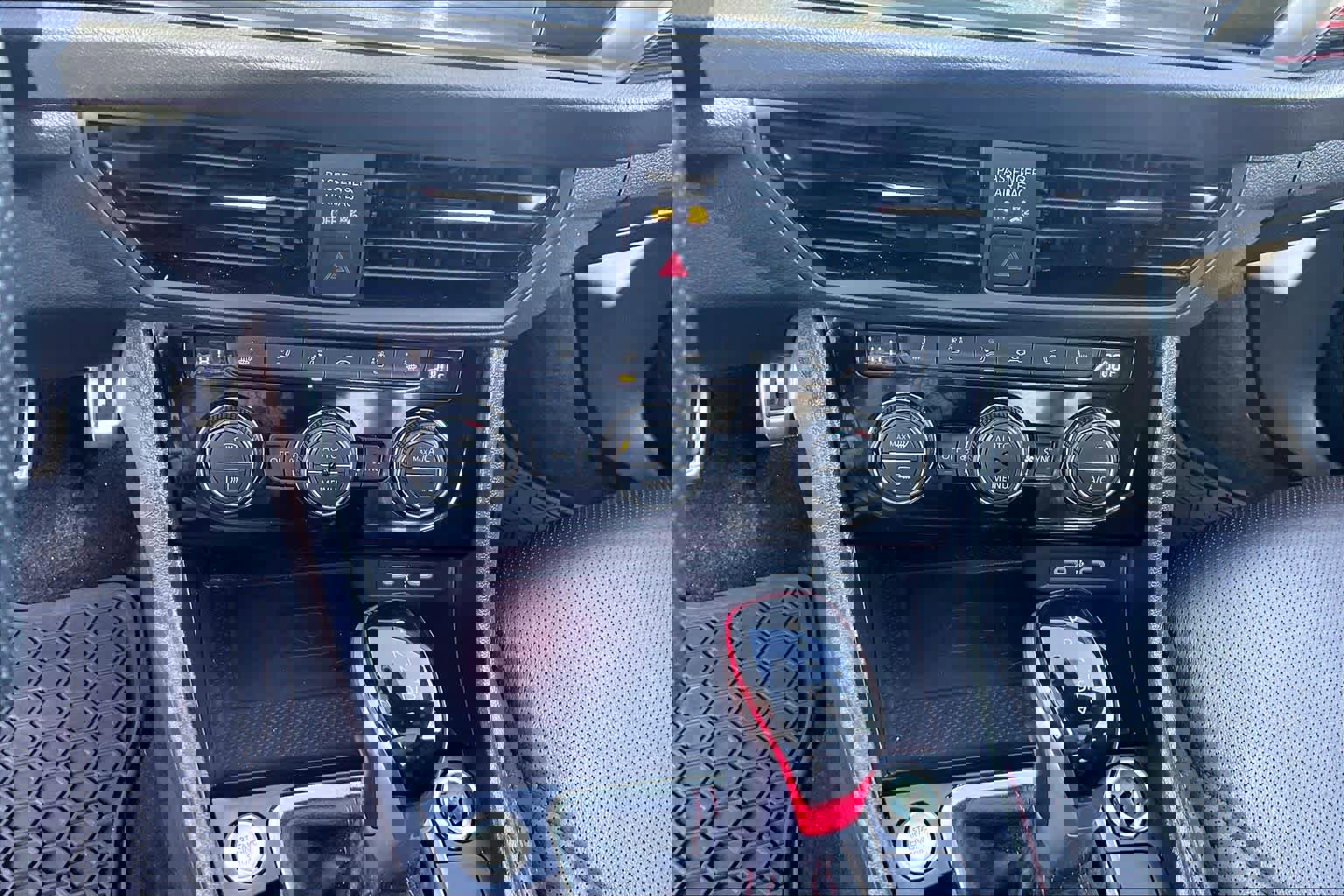 Used 2024 Volkswagen Jetta GLI Autobahn w/ GLI Black Package image 33