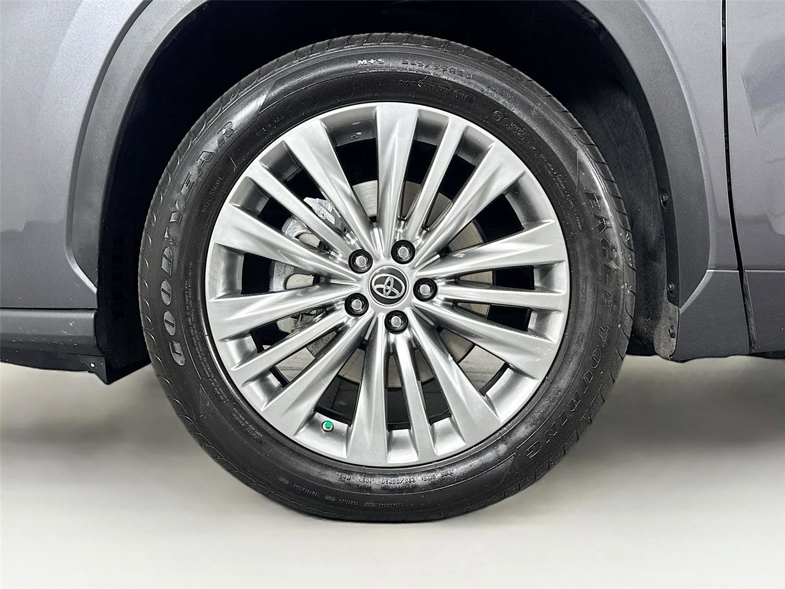 Used 2022 Toyota Highlander Platinum FWD image 62