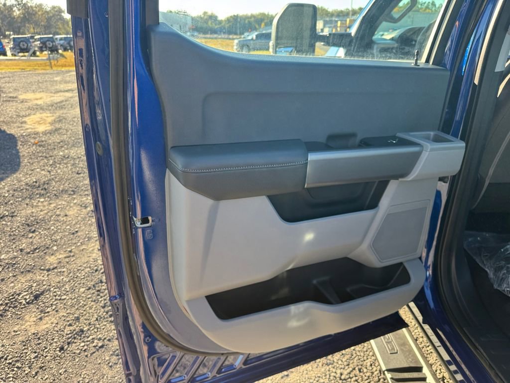 New 2026 Ford F250 XL w/ STX Appearance Package AWD/4WD image 24
