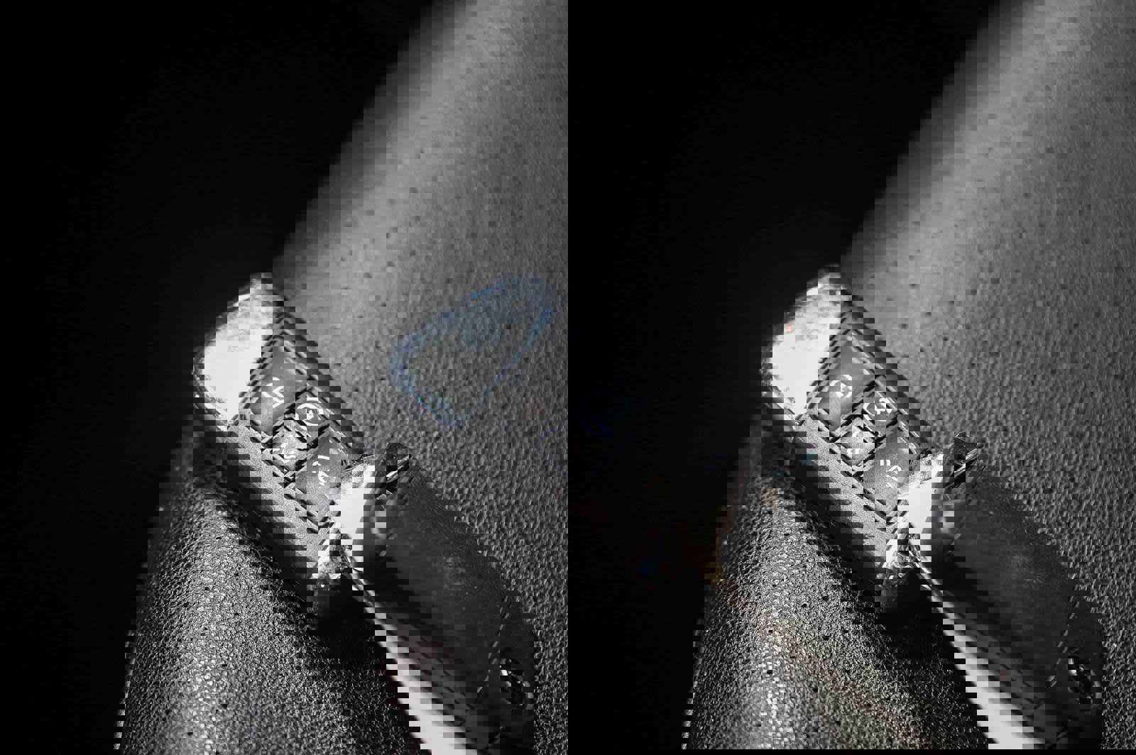 Used 2021 Volkswagen Atlas SEL R-Line image 32