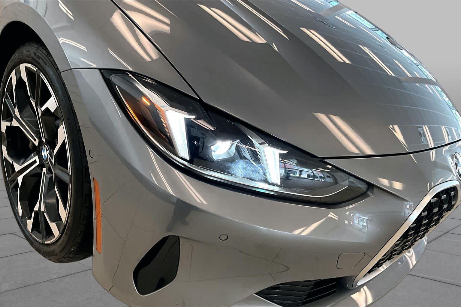 Used 2025 BMW 430i Coupe w/ Convenience Package RWD image 25