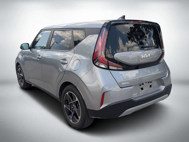 Used 2024 Kia Soul EX w/ Option Group 015 FWD image 5