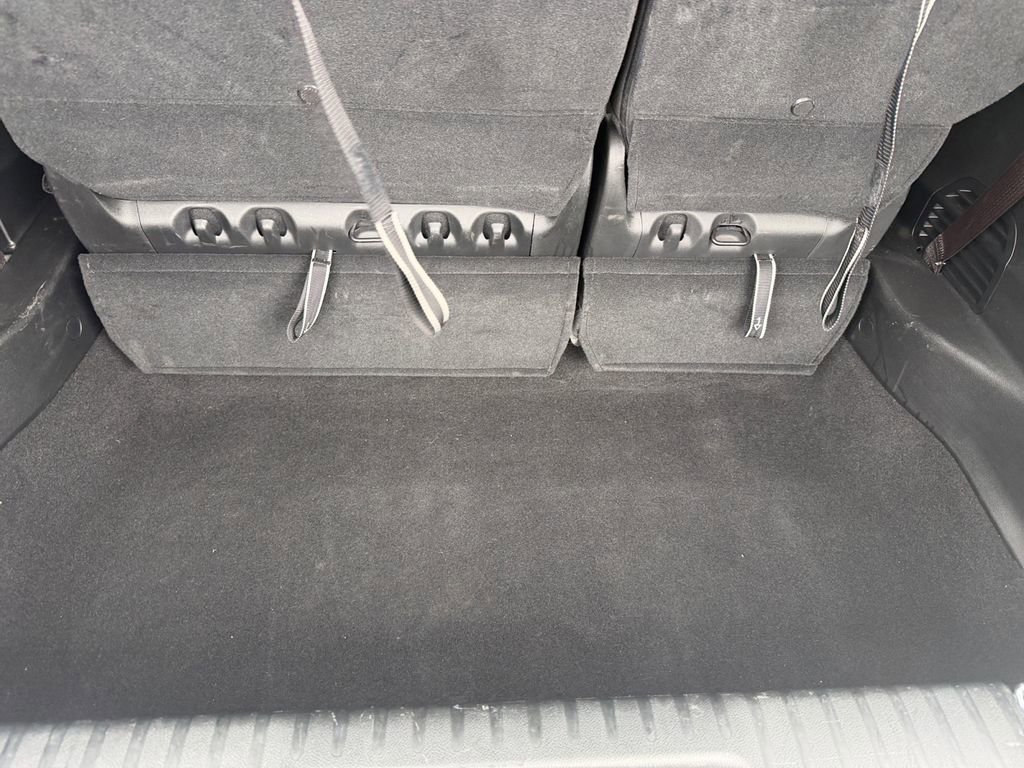 Used 2024 Chrysler Pacifica Touring FWD image 17
