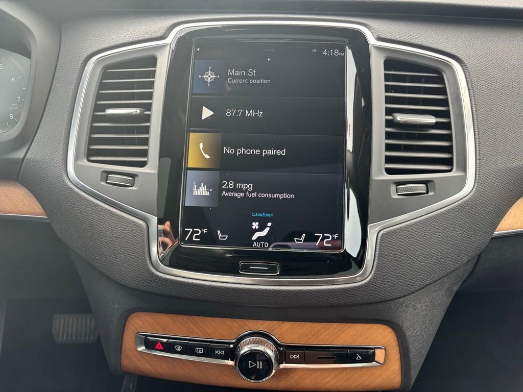 Used 2021 Volvo XC90 T6 Momentum w/ Protection Package Premier image 9