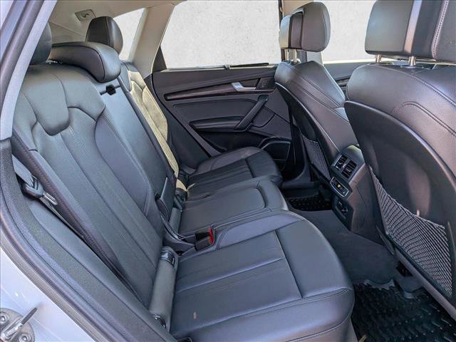 Used 2020 Audi Q5 Prestige w/ Prestige Package image 28