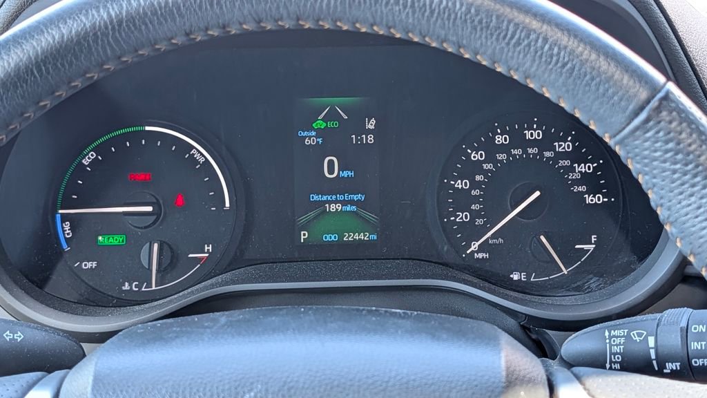 Used 2023 Toyota Sienna XLE Woodland Edition image 25