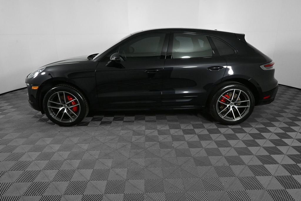 Used 2024 Porsche Macan S w/ Premium Plus Package image 3