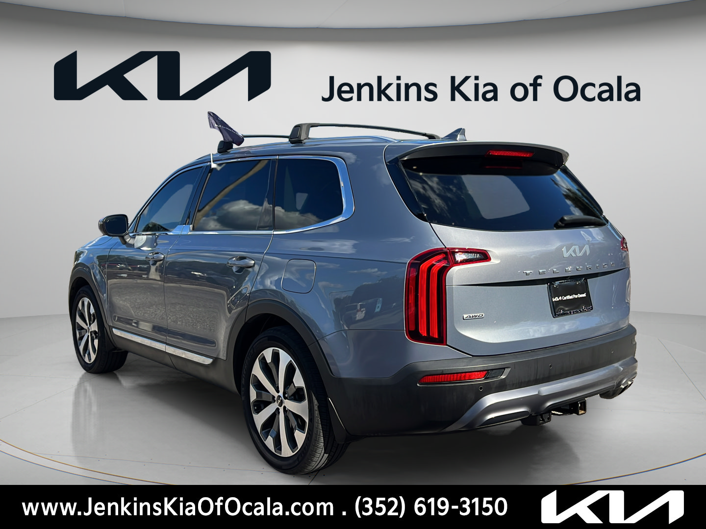 Certified 2022 Kia Telluride EX w/ EX Premium Package AWD/4WD image 5