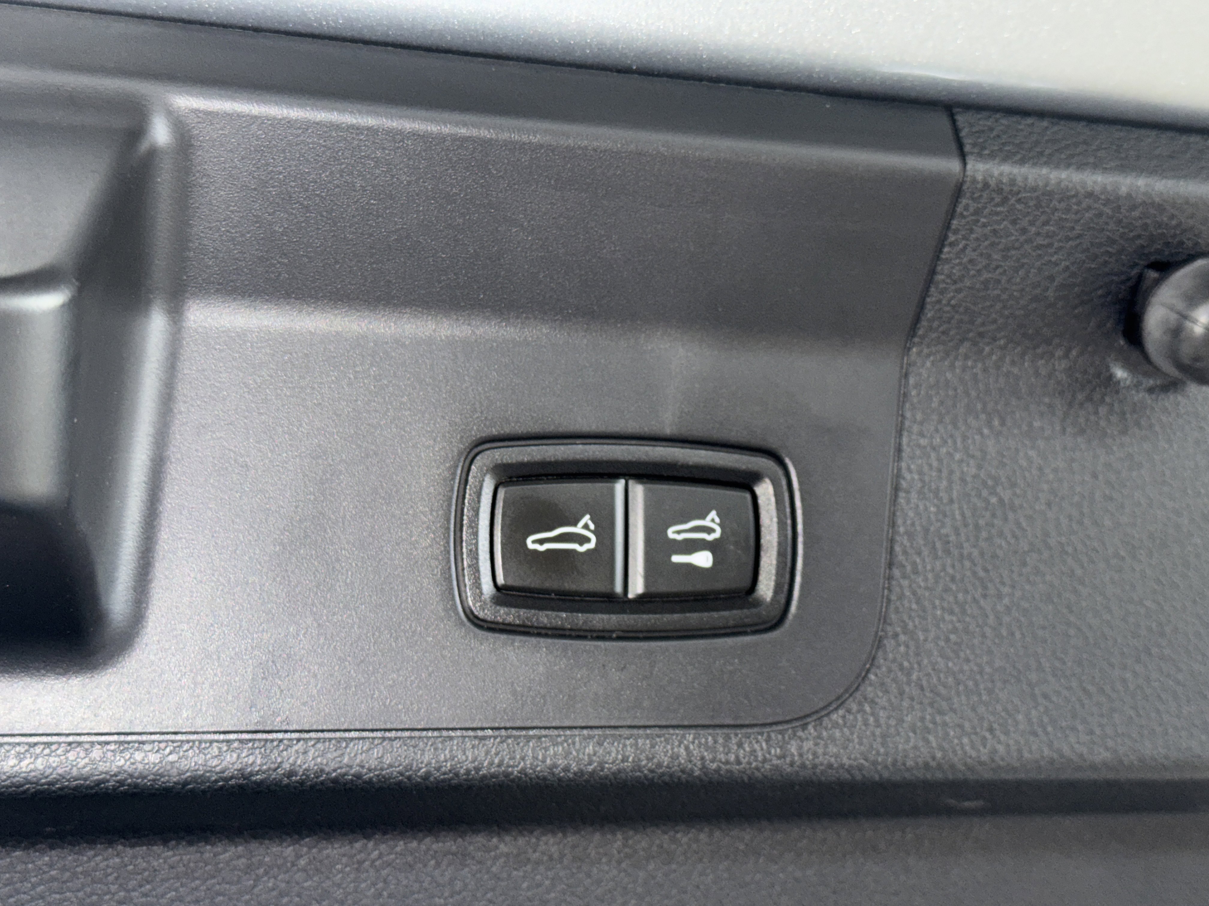 Used 2023 Porsche Panamera image 15