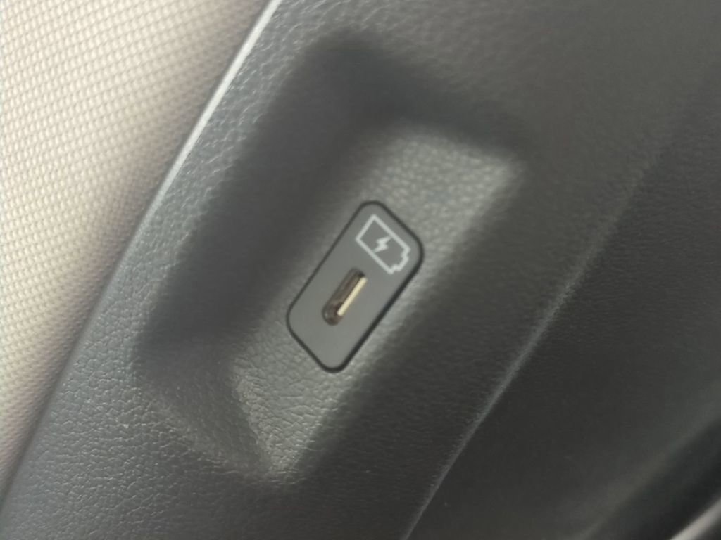 Certified 2026 Hyundai Santa Fe SE image 17