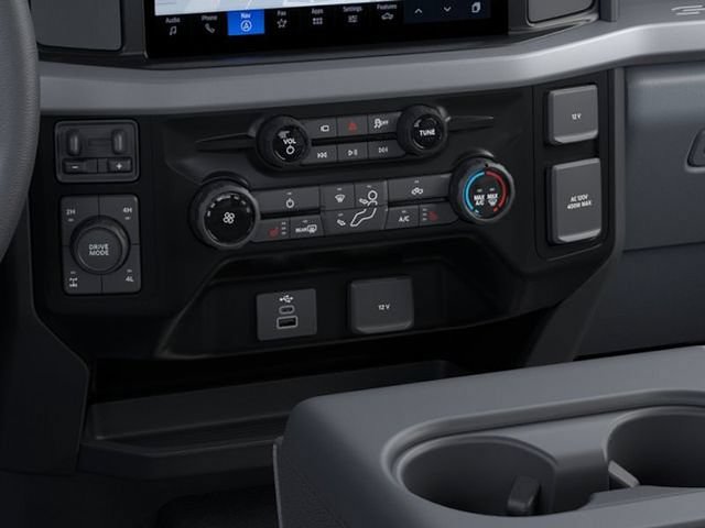 New 2026 Ford F250 4x4 Crew Cab Super Duty image 14